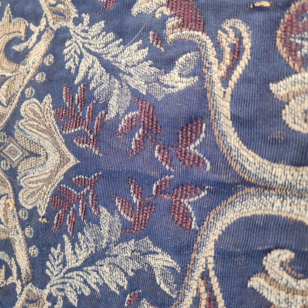 Elegant Floral Patterned Jacket - image 6